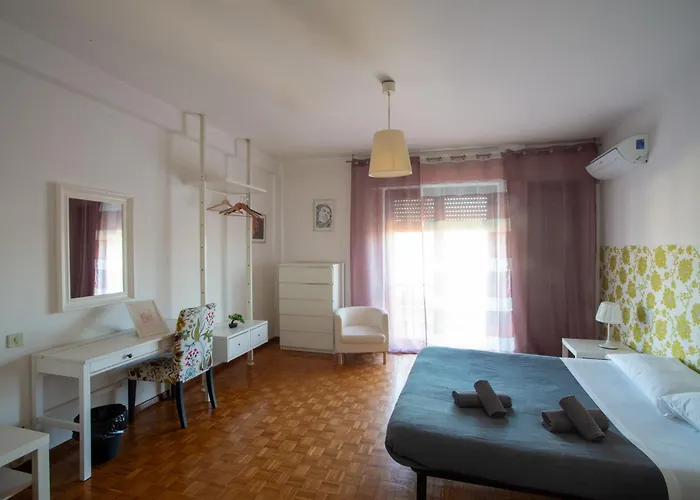 Guest House Ca' Lou Al Teatro
